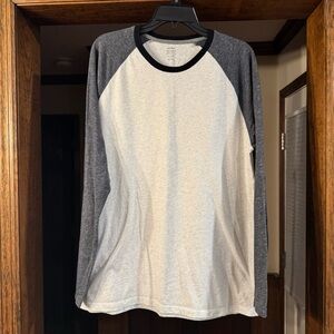 Old Navy Long Sleeve Baseball Tee (Large)